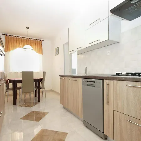 House Marija 2036 *